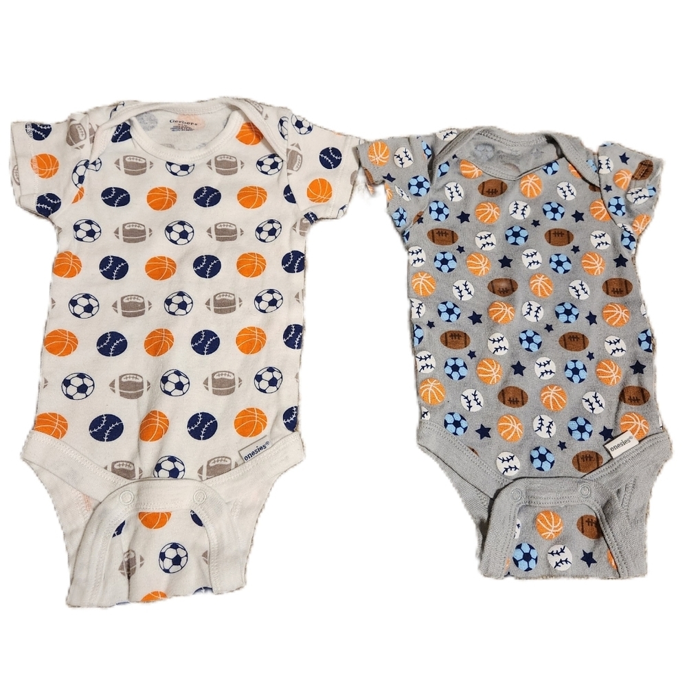 💓3/$15 Set of 2 Gerber Boy's Short Sleeve Bodysuits Sport Themed